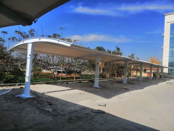 定制膜結(jié)構車棚廠家